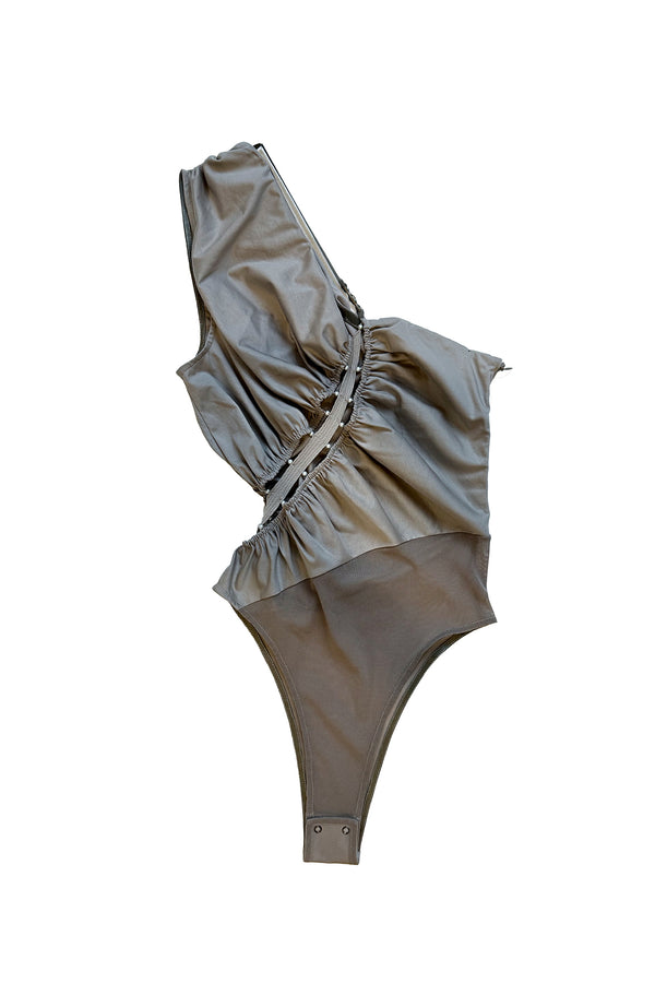 RUI built 25 spring and summer one-shoulder stitching pleated jumpsuit RUI-RSS25WV11-HUI Gray Smoke